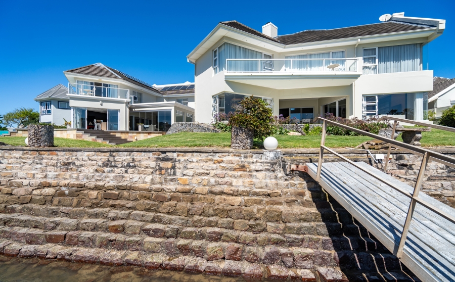 7 Bedroom Property for Sale in Royal Alfred Marina Eastern Cape